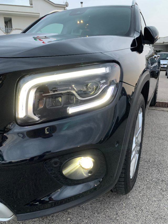 MERCEDES-BENZ GLB 200 usata, con Touch screen