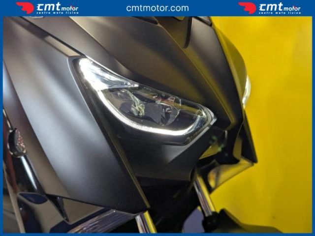 YAMAHA X-Max 400 usata 11