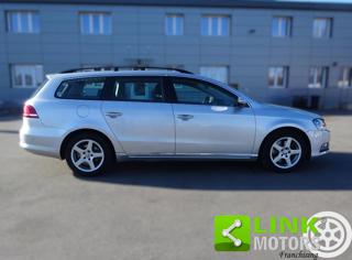 VOLKSWAGEN Passat usata, con Airbag