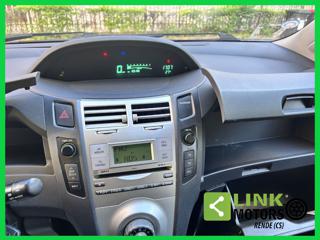 TOYOTA Yaris usata, con Airbag testa