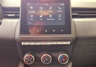 RENAULT Clio usata, con USB