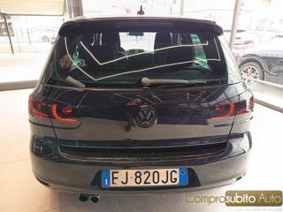 VOLKSWAGEN Golf usata, con Autoradio