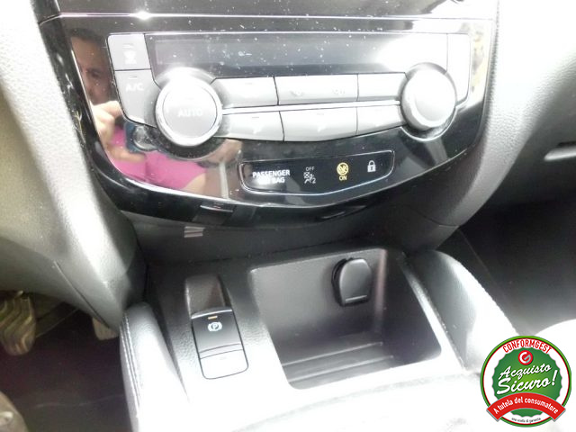 NISSAN Qashqai usata, con Vetri oscurati