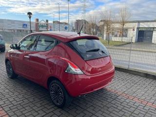LANCIA Ypsilon usata, con Autoradio