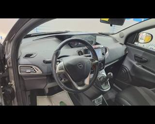 LANCIA Ypsilon usata, con ESP