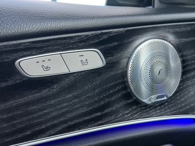 MERCEDES-BENZ E 220 usata, con Servosterzo