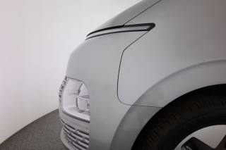 HYUNDAI Staria usata, con Bracciolo