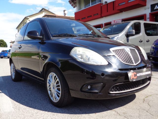 LANCIA Ypsilon usata, con Airbag