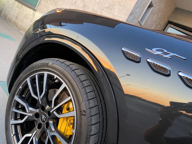 MASERATI Grecale usata, con USB
