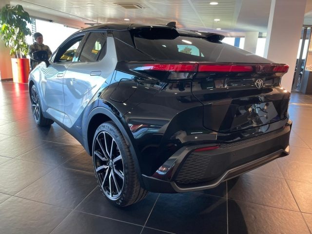 TOYOTA C-HR usata, con Cerchi in lega