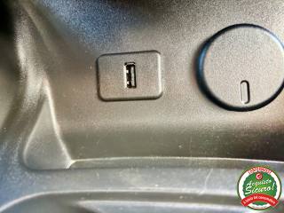 OPEL Corsa usata, con ESP