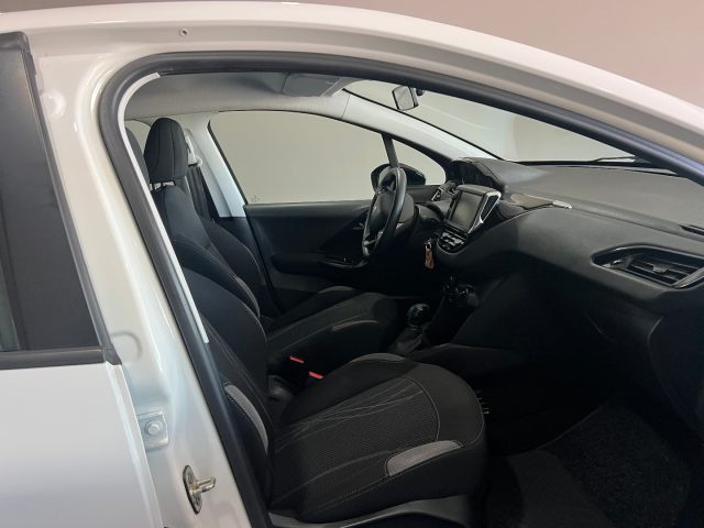 PEUGEOT 208 usata, con Boardcomputer
