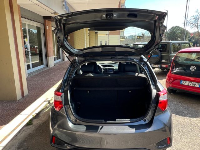 TOYOTA Yaris usata, con Servosterzo