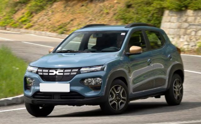 DACIA Spring usata, con Autoradio