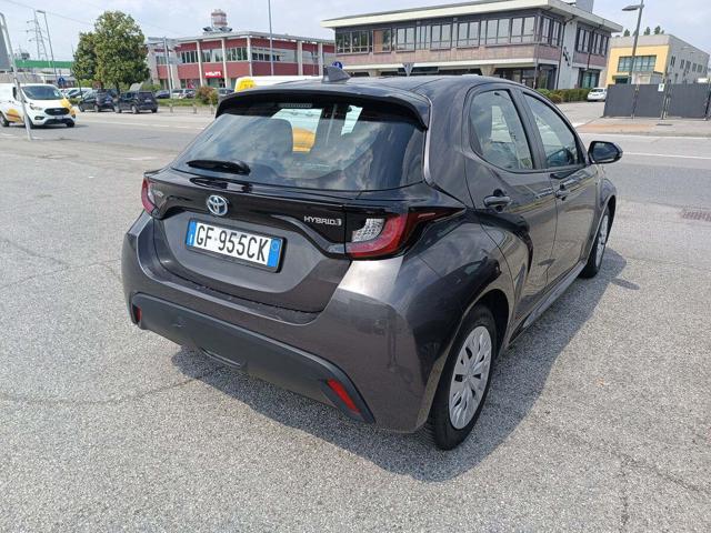 TOYOTA Yaris usata, con Airbag laterali