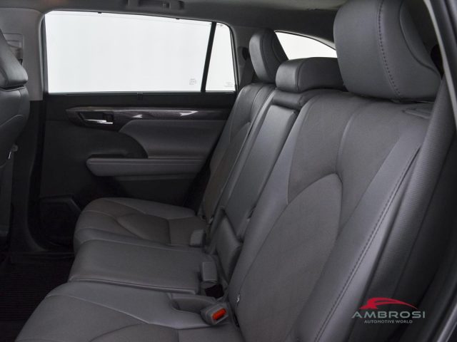 TOYOTA Highlander usata 9