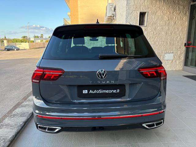 VOLKSWAGEN Tiguan usata, con Autoradio