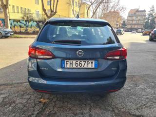 OPEL Astra usata, con Autoradio