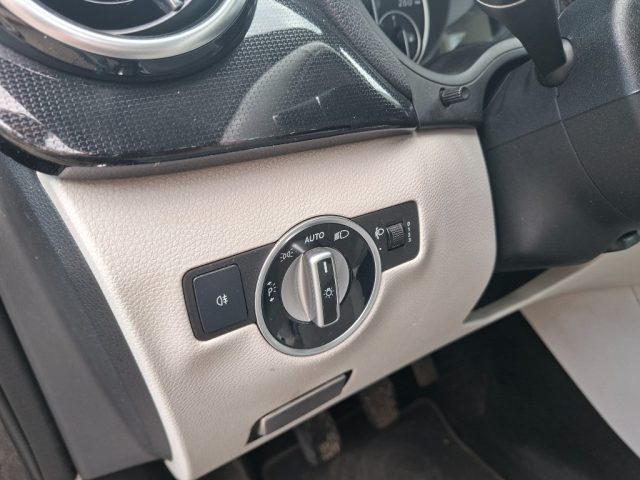 MERCEDES-BENZ B 180 usata 9