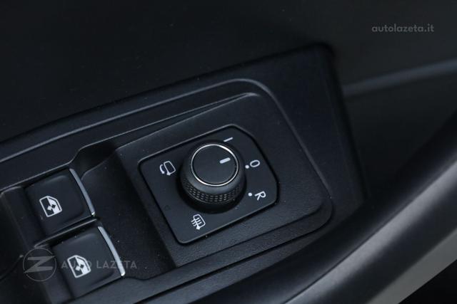 VOLKSWAGEN T-Roc usata, con Sensori di parcheggio anteriori
