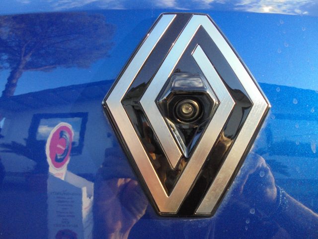 RENAULT Clio usata, con Fari LED