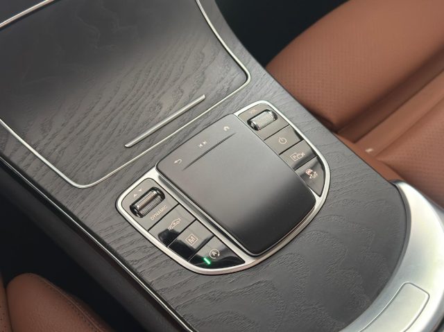 MERCEDES-BENZ GLC 220 usata, con Specchietti laterali elettrici