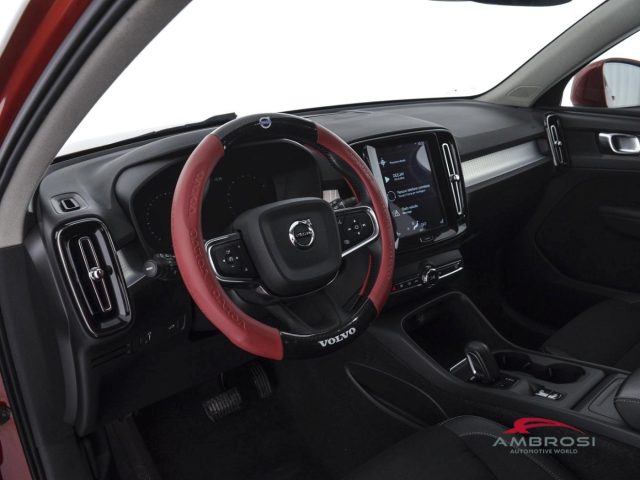 VOLVO XC40 usata 7