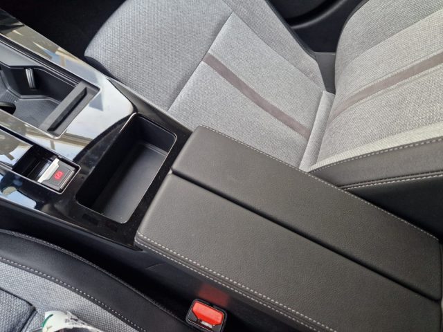 OPEL Astra usata, con Controllo vocale