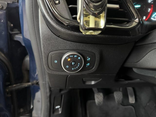 FORD Fiesta usata, con Servosterzo