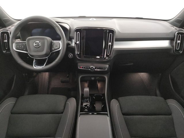 VOLVO XC40 usata, con Climatizzatore