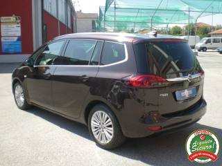 OPEL Zafira Tourer usata, con Alzacristalli elettrici