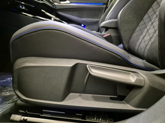 VOLKSWAGEN Golf usata, con Volante multifunzione