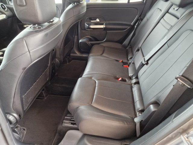 MERCEDES-BENZ GLB 200 usata, con Cruise Control