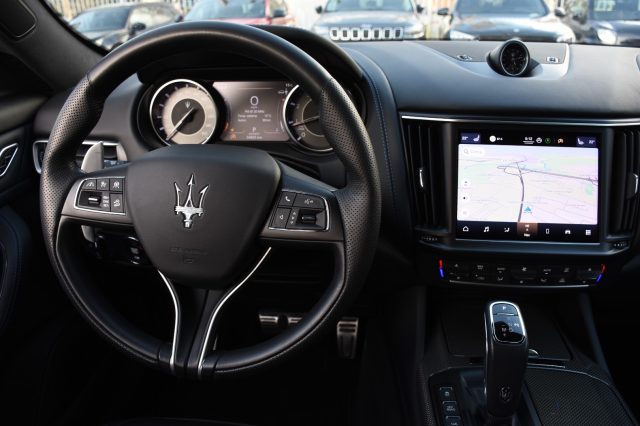 MASERATI Levante usata, con Climatizzatore
