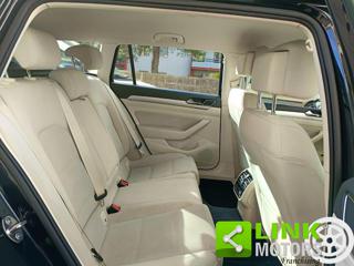 VOLKSWAGEN Passat Variant usata, con Isofix