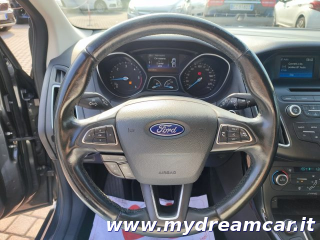 FORD Focus usata, con Specchietti laterali elettrici