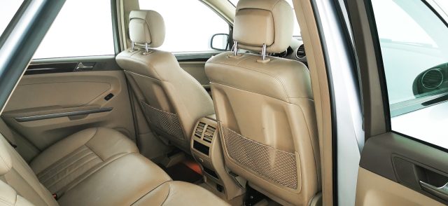 MERCEDES-BENZ ML 320 usata 23