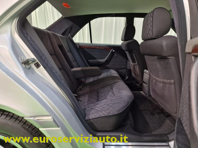 MERCEDES-BENZ C 180 usata 29