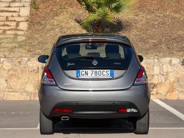 LANCIA Ypsilon usata, con Autoradio