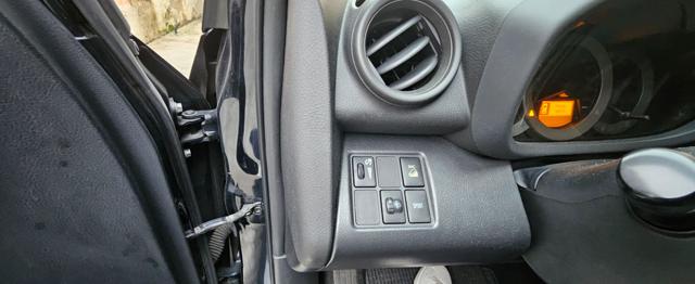 TOYOTA RAV 4 usata, con Volante in pelle
