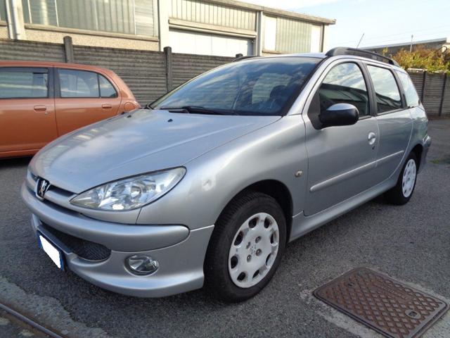 PEUGEOT 206 usata, con Airbag