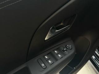 OPEL Corsa usata, con Volante multifunzione