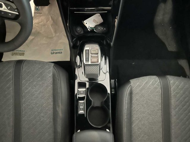 PEUGEOT 2008 usata 23