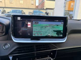 PEUGEOT 2008 usata, con Sensore di luce