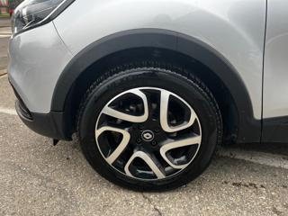 RENAULT Captur usata, con Autoradio