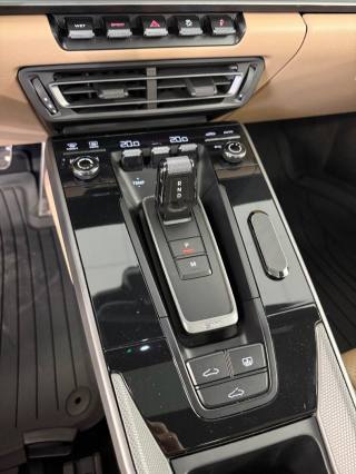 PORSCHE 992 usata, con Fendinebbia