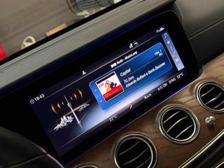 MERCEDES-BENZ E 220 usata, con USB