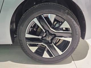 PEUGEOT 208 usata, con Touch screen
