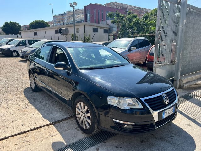 VOLKSWAGEN Passat usata, con Airbag laterali
