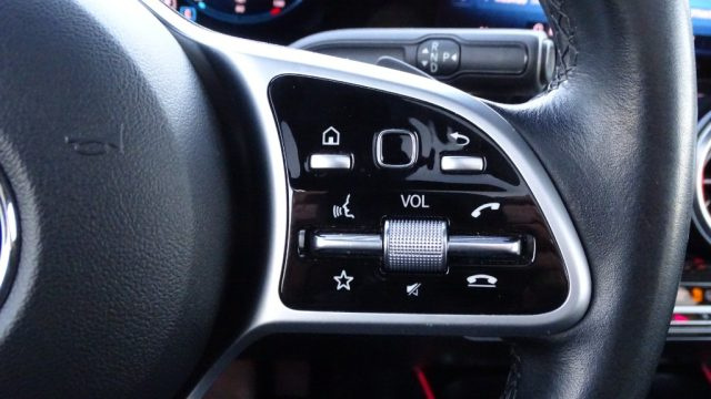 MERCEDES-BENZ GLB 200 usata 91